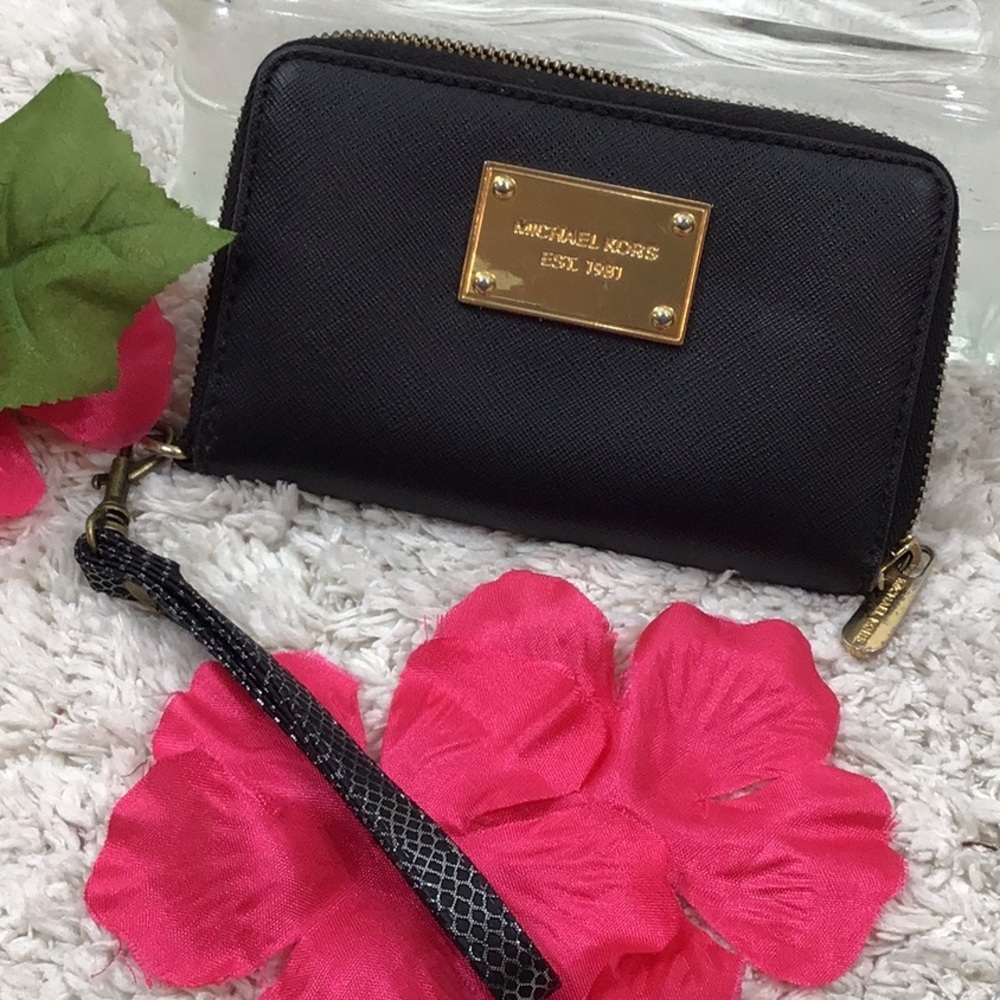 Michael Kors black saffiano leather wristlet